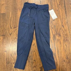 Lululemon Dance Studio Crop